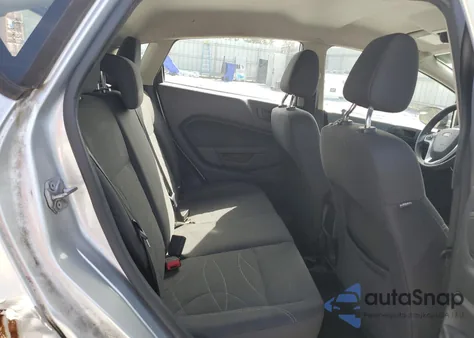 2019 Ford Fiesta Se z USA, uszkodzony, nr VIN 3FADP4EJ1KM102418